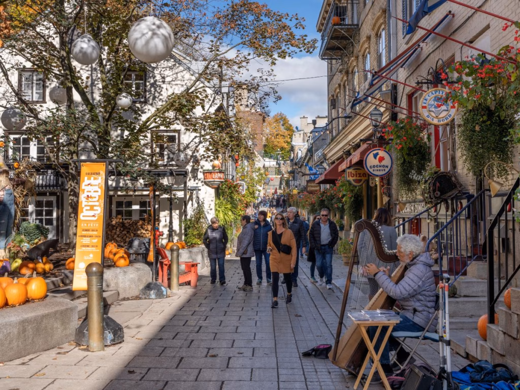 Old Port area of Quebec City, street scene.