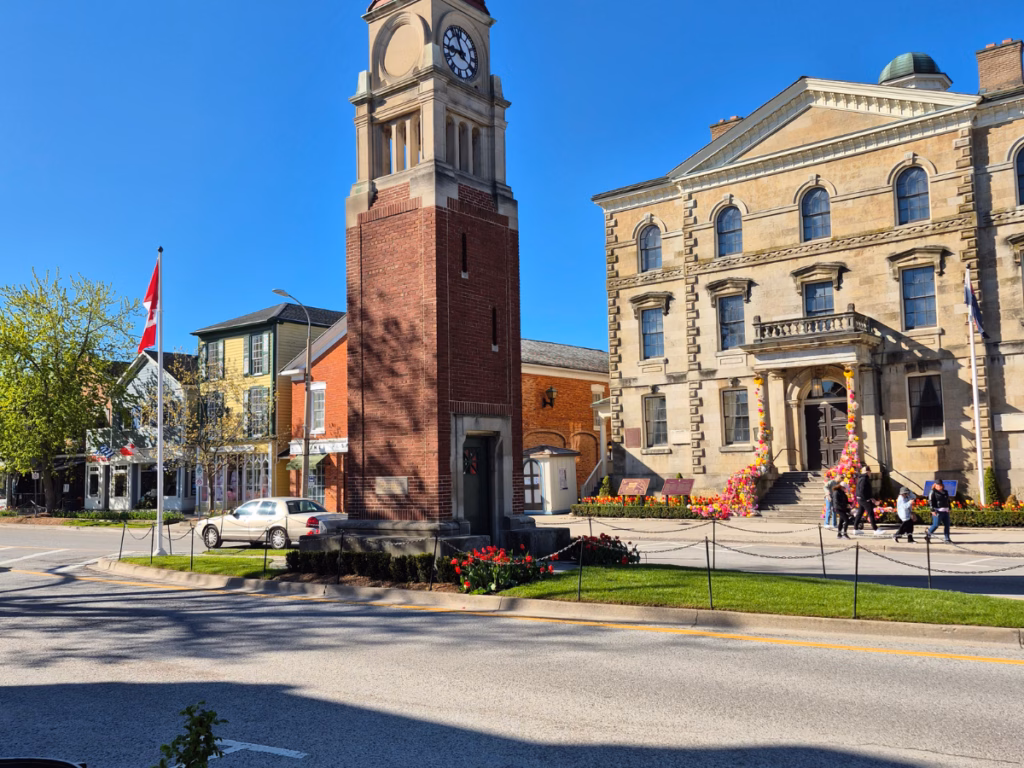 Niagara-on-the-Lake Weekend Getaway along Queen Street