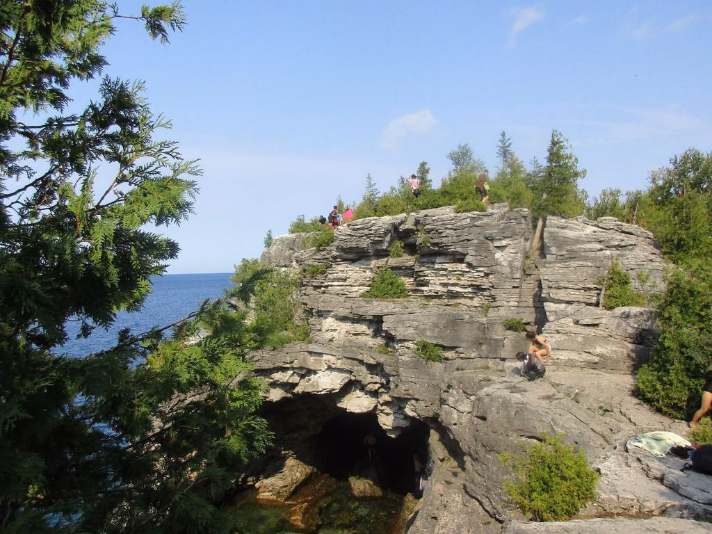 Grotto in Bruce Peninsula National Park